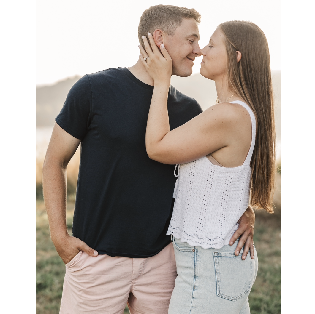 Reed really wanted to kiss Courtney... Did he? Bets??