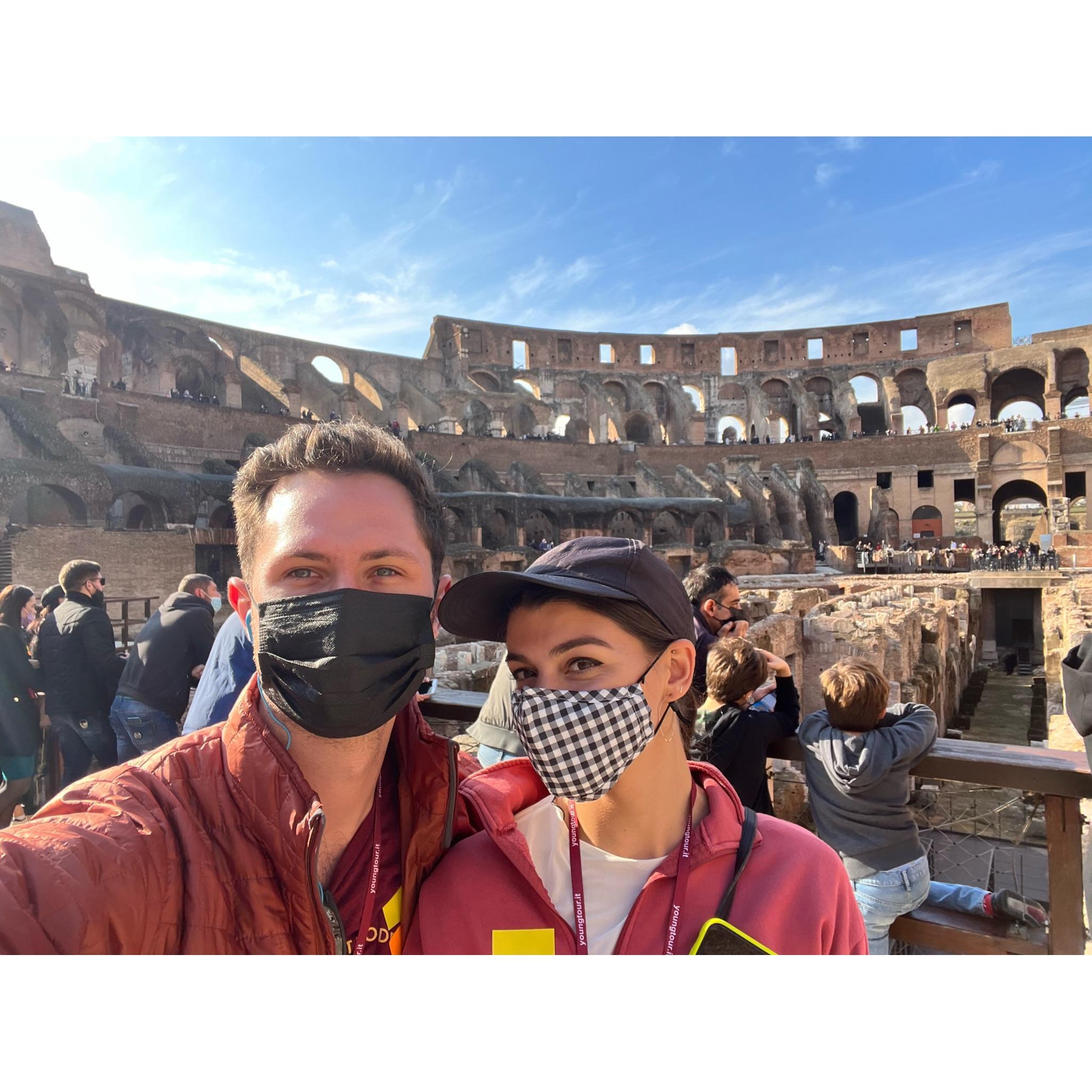 Oodles of canoodles at the Colosseum (Rome | November 2021)
