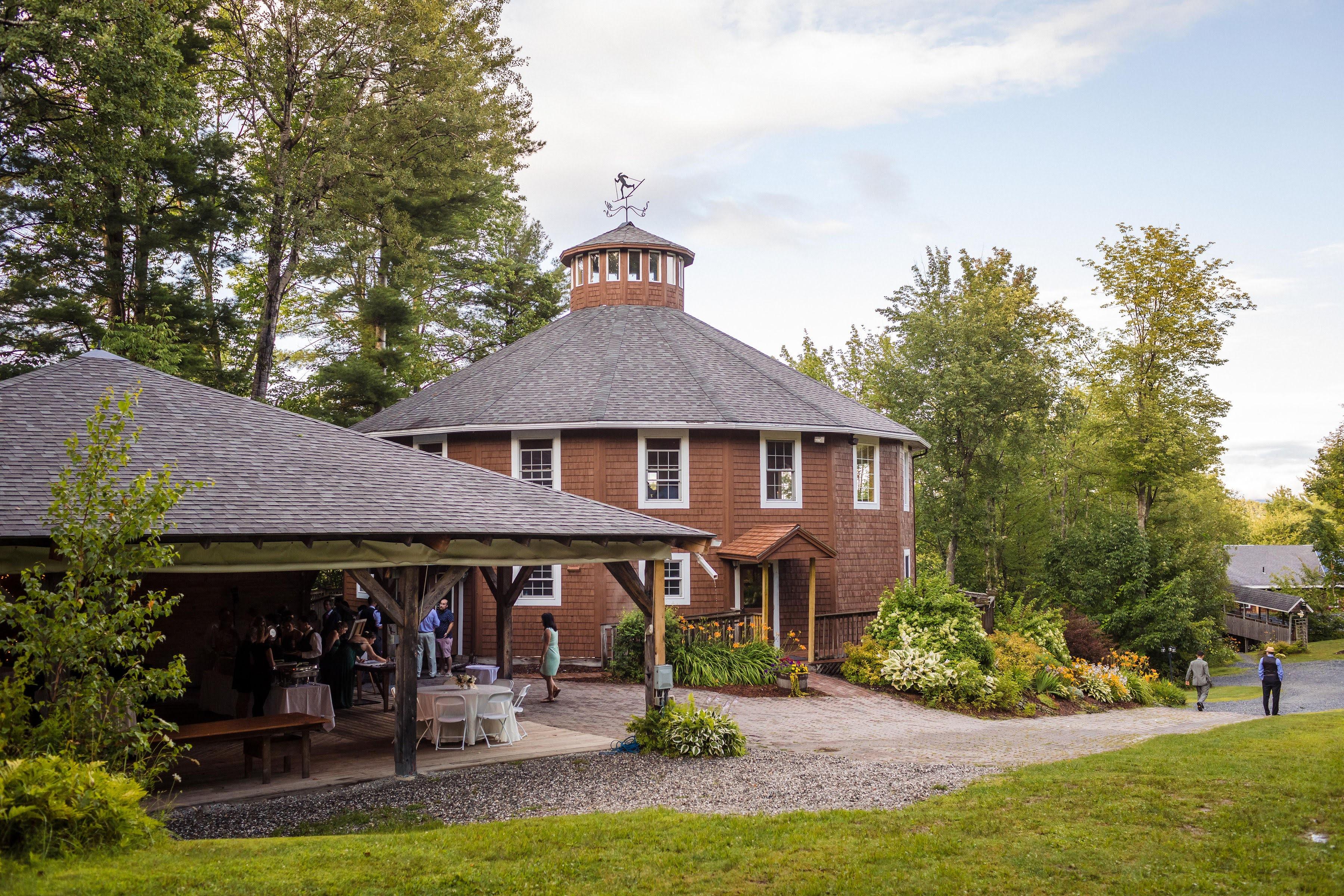 The Wedding Website of Emma Wilson and Sam Holden