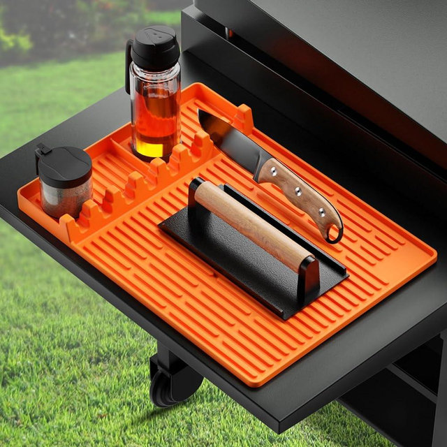 visnfa Silicone Griddle Tools Mat for Blackstone, Heat Resistant Spatula Mat, BBQ Grill Tool Rest, Silicone Grill Pad，Blackstone Griddle Accessories for Kitchen, Cooking & Countertop（Orange）