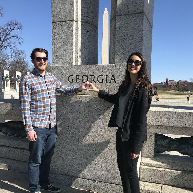 Finding the Georgia pillar in Washington D.C. on a friend trip