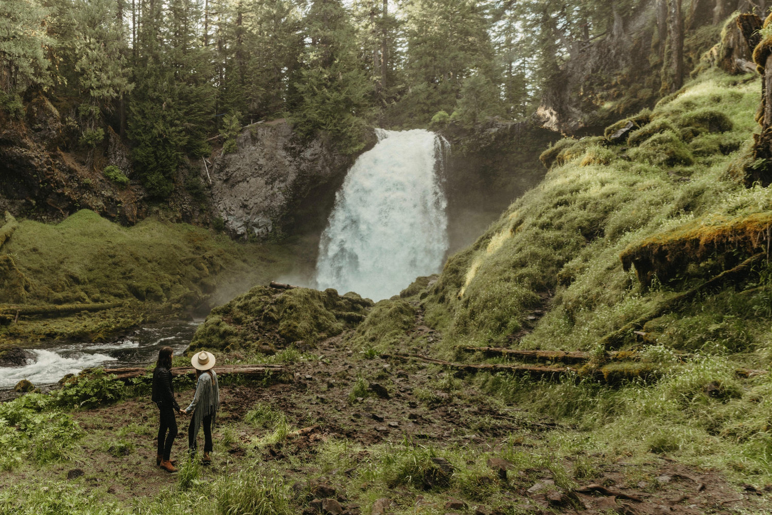 The Wedding Website of Paige Crawford and Joseph Thunder Brobeck