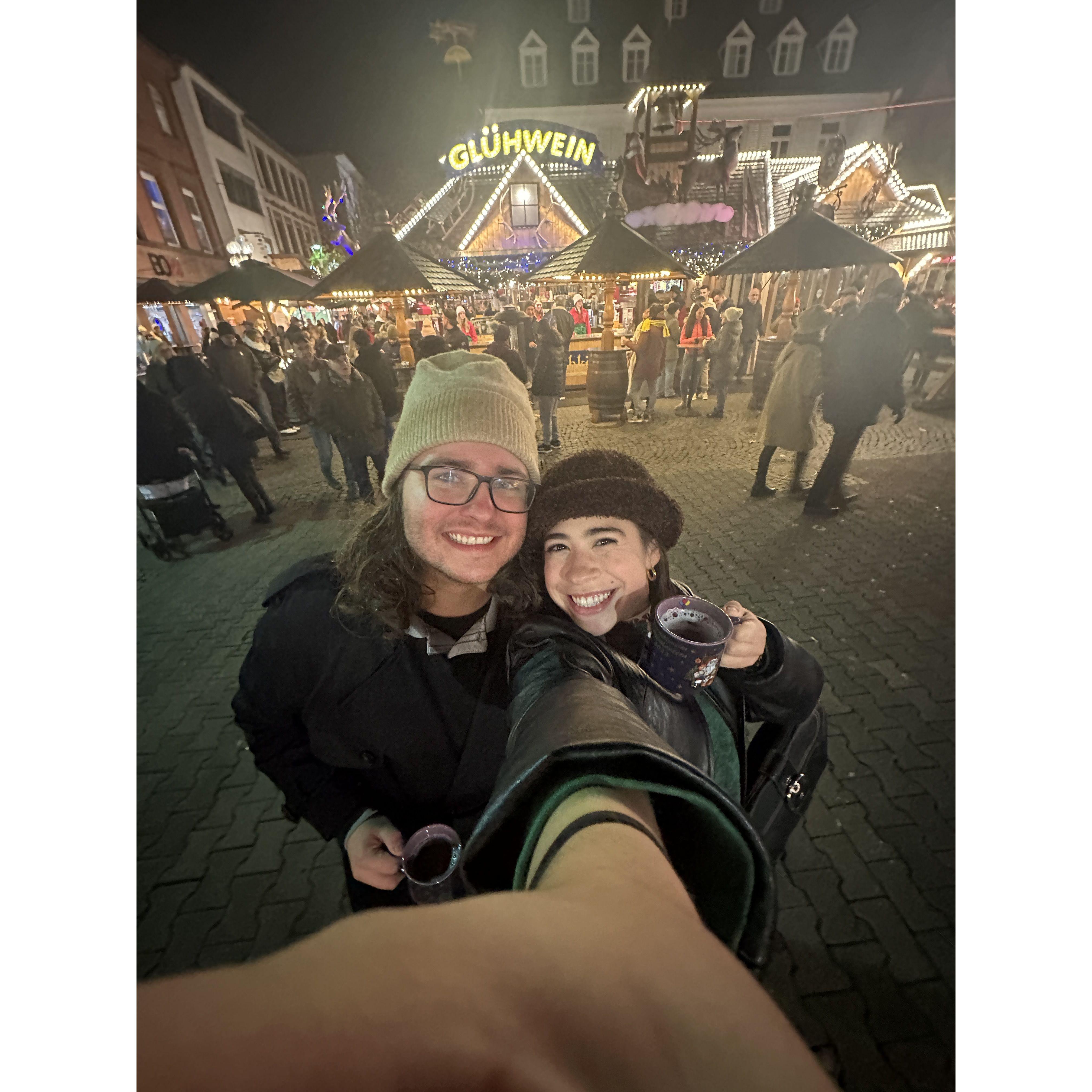 we <3 the christmas markets in germany!!