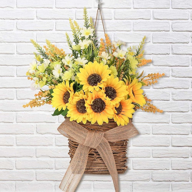Dolicer Door Hanger Basket Wreath, 15.7 Inch Hanging Sunflower Wreath, Beautiful Spring Summer Wreaths for Front Door Welcome Sign Home Porch Courtyard Farmhouse Decor (Yellow)