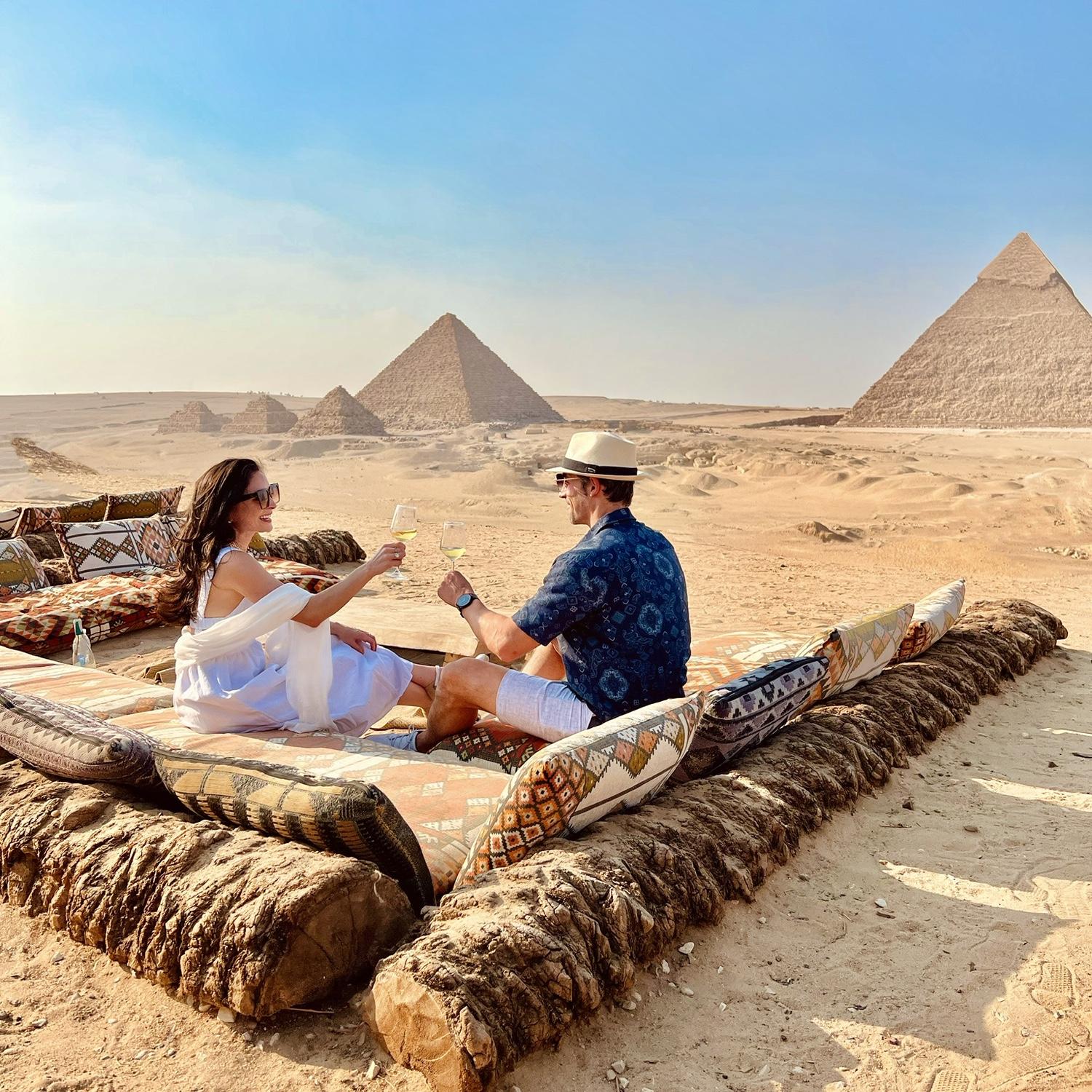 Lunch at 9 Pyramids Lounge on the grounds of the Great Pyramids