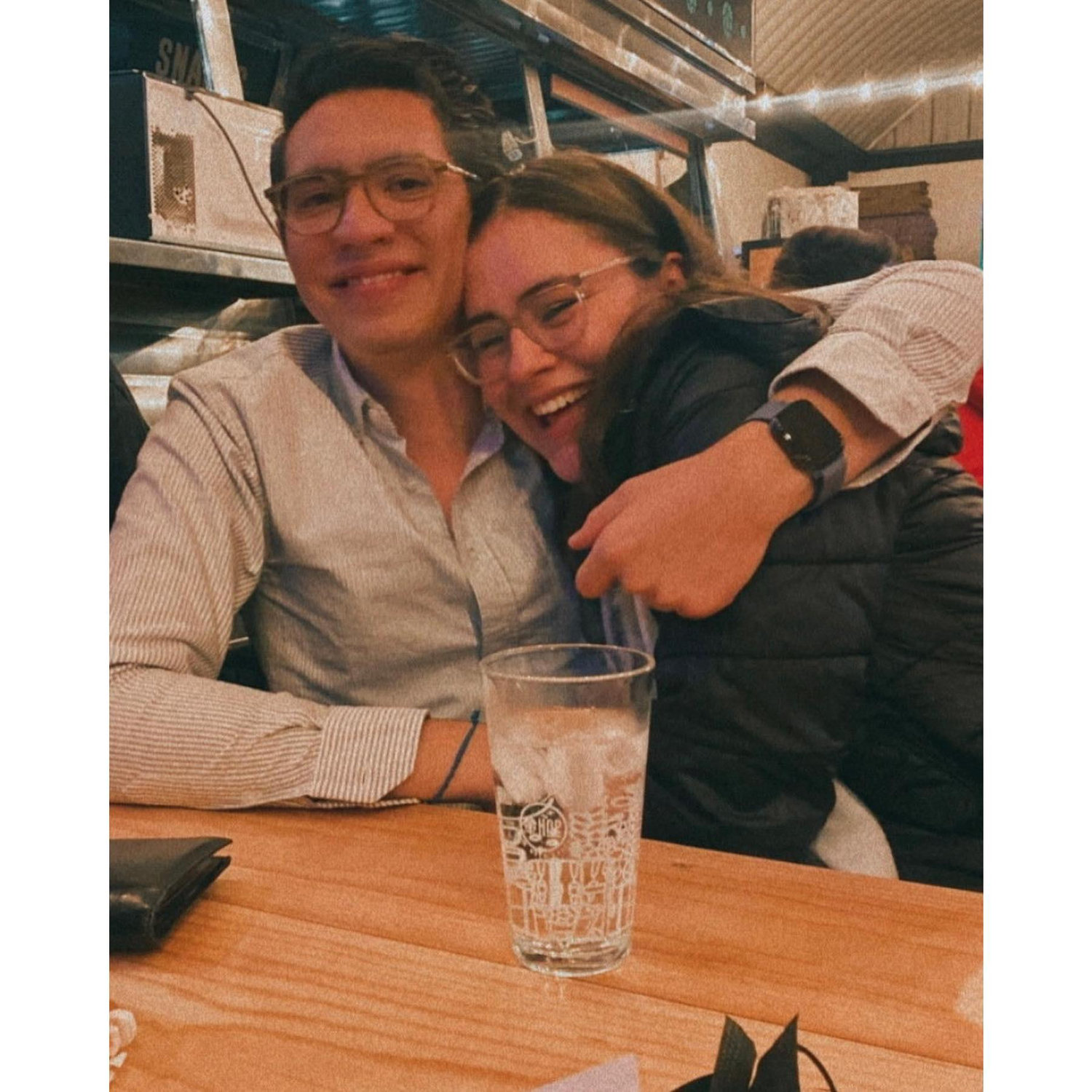 Esta foto fue de nuestras primeras fotos juntos, fue justo antes de pasar nuestro primer cumpleaños juntos :)