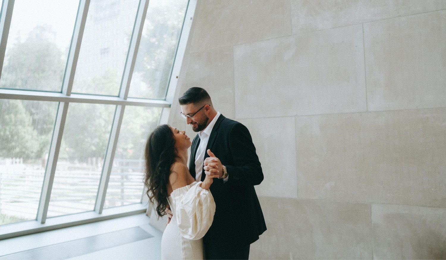 The Wedding Website of Yuliza Avelar and Michael Holihan