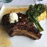 Everett's Bistro & Bar