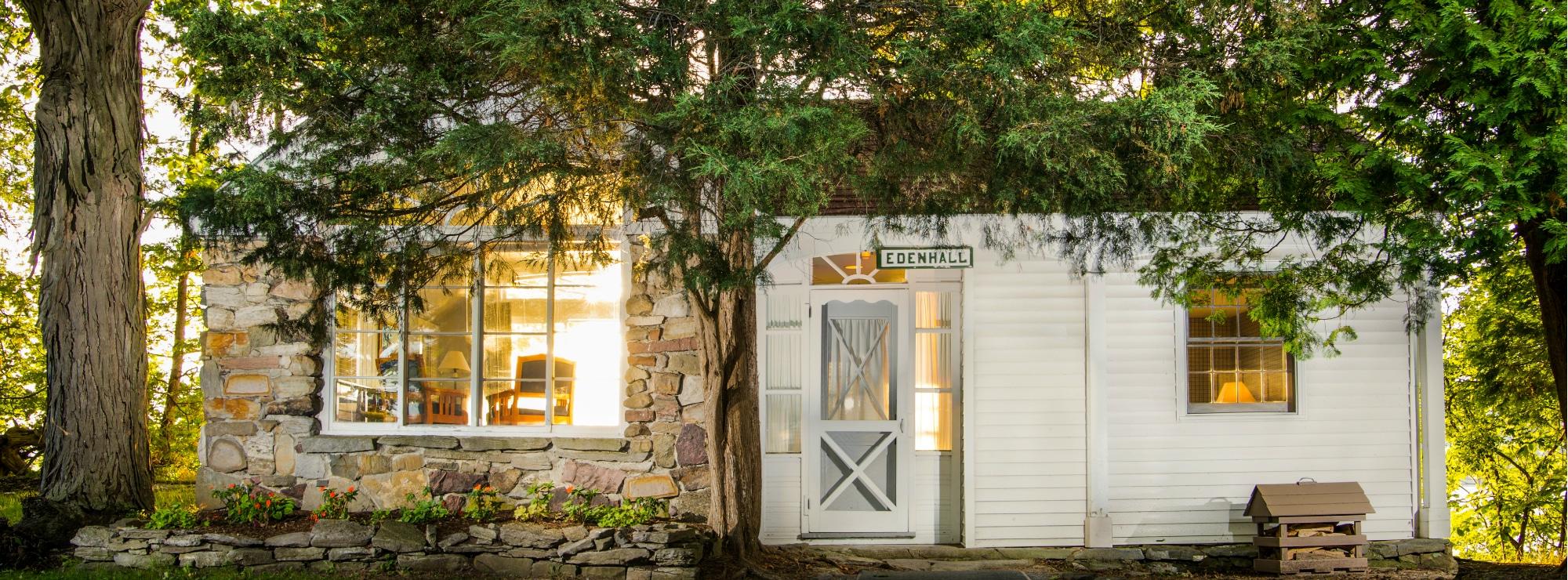 The Wedding Website of Victoria Bergeron and Matthew Hill