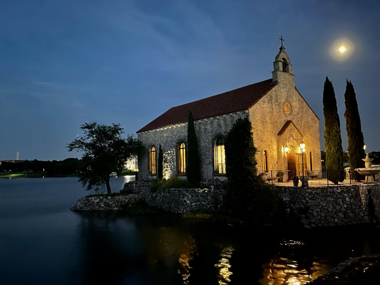 The Wedding Website of Liz Etheridge and Wayne Sekerke