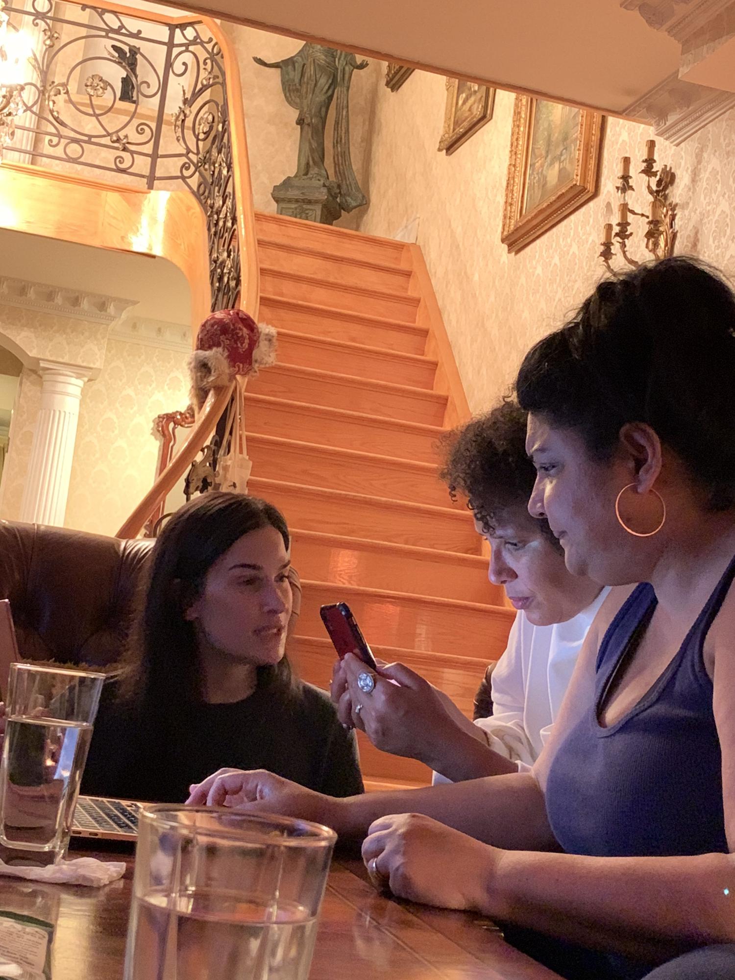 More gown krewe decision making!