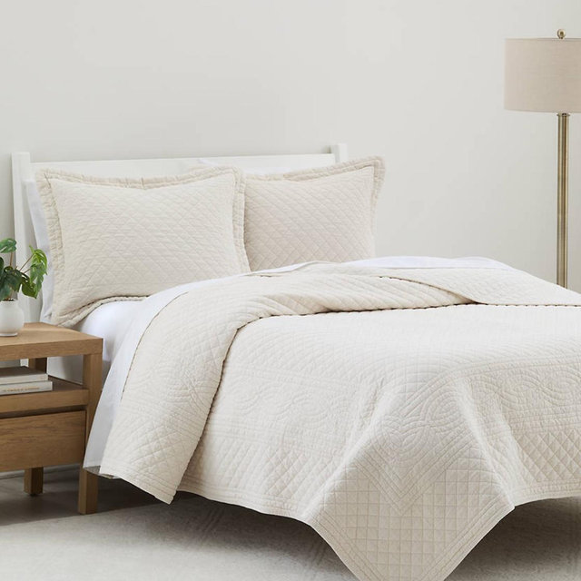 Classic Medallion Quilt Set