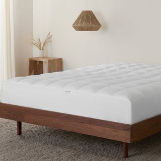 Hypoallergenic Down Alternative Mattress Pad
