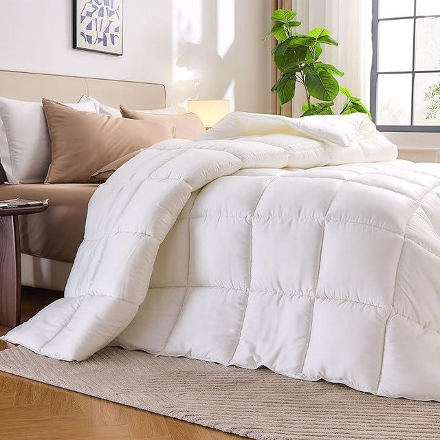 Pure Bamboo Duvet Insert Queen Size (90x92 in) - Ultra Soft Quilted Duvet Insert with 8 Corner & Side Loops, Double Stitching, Satin Piping - Luxuriously Soft (Queen, Heavyweight)