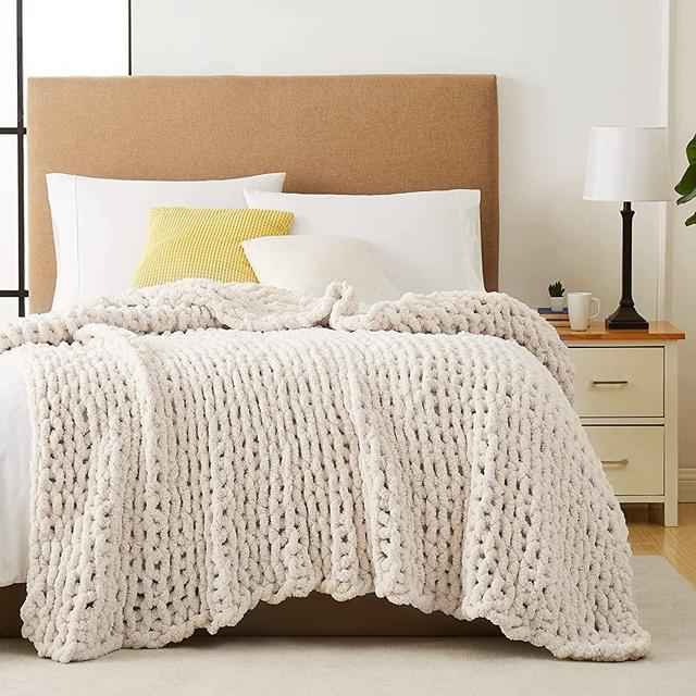 L'AGRATY Chunky Knit Blanket Throw,Soft Chenille Yarn Throw Blanket 50x60，Handmade Thick Cable Knit Crochet Blanket,Large Knit Blanket Chunky Yarn,Rope Knot Throw Blanket for Couch Sofa Bed Home Decor
