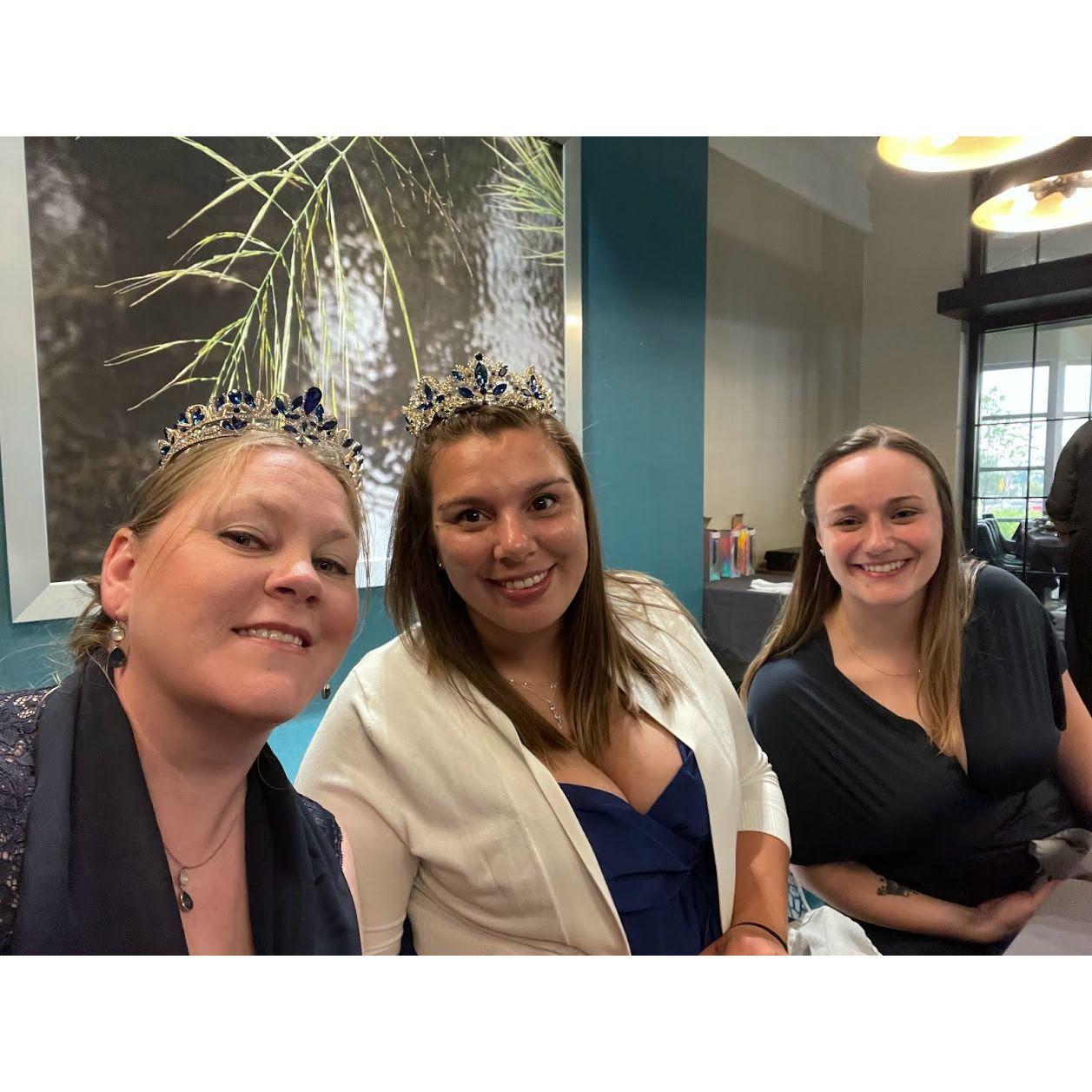 Duchess Christina and Duchess Jessica with the Queen!