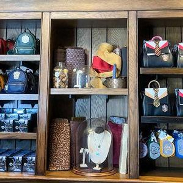 Souvenirs & Keepsakes