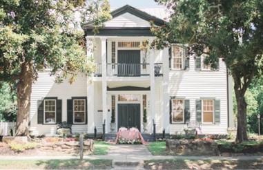 The Wedding Website of Amanda Bailey and Ahmed Robertson