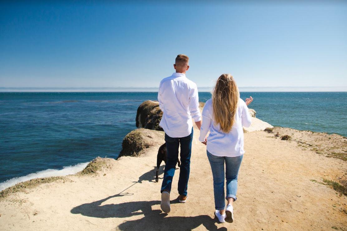 The Wedding Website of Ashley Lawrence and Connor Denning