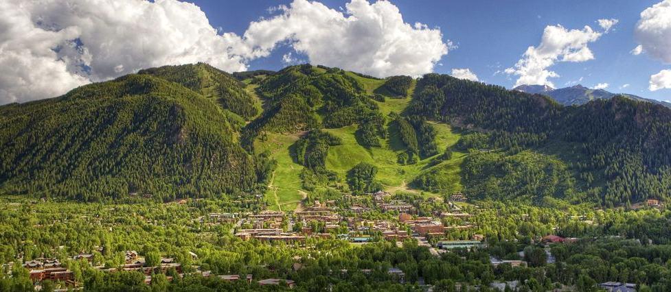 The Wedding Website of Jeneca Mathews and Jay La Vitola