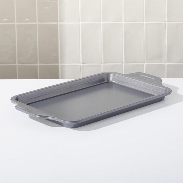 All-Clad ® Pro-Release Quarter-Sheet Pan