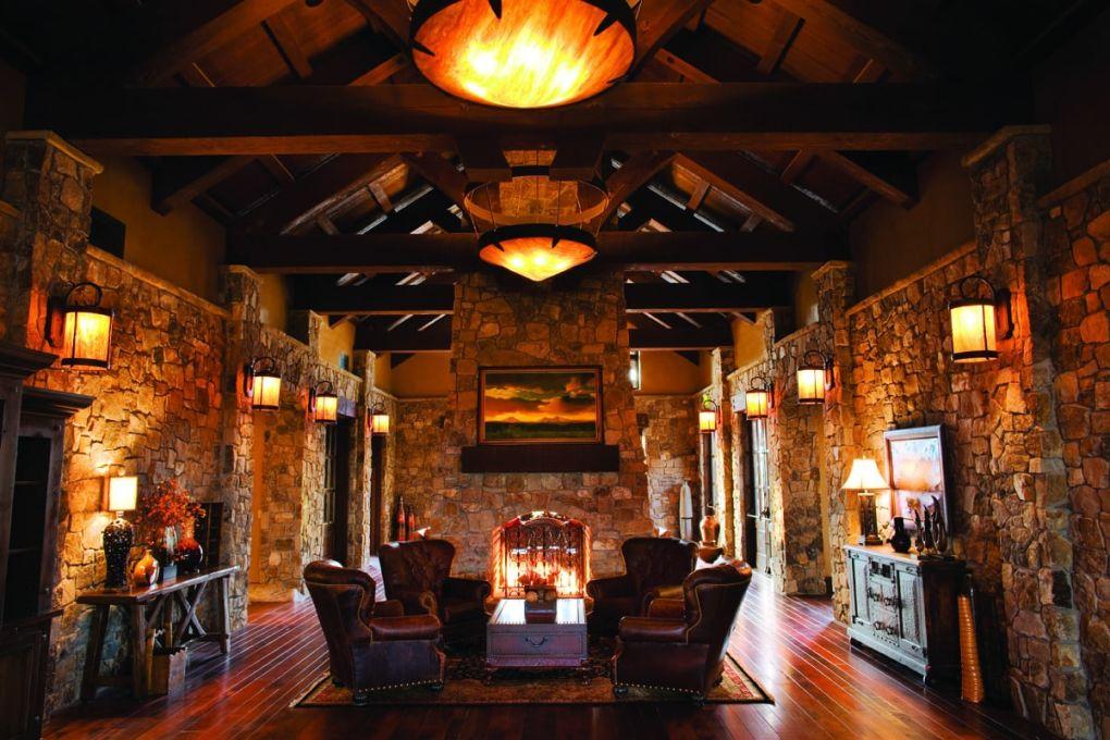 The Wedding Website of Layla Anderson and Brian Gonzales