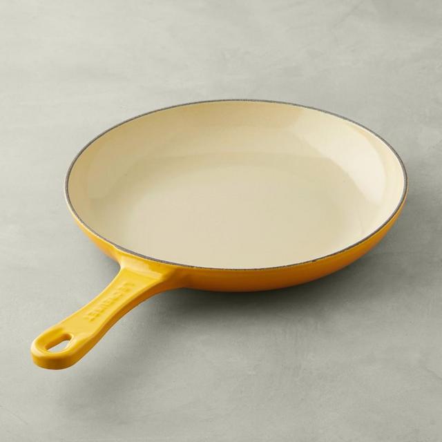 Le Creuset Shallow Fry Pan, 9 3/4-In, Nectar