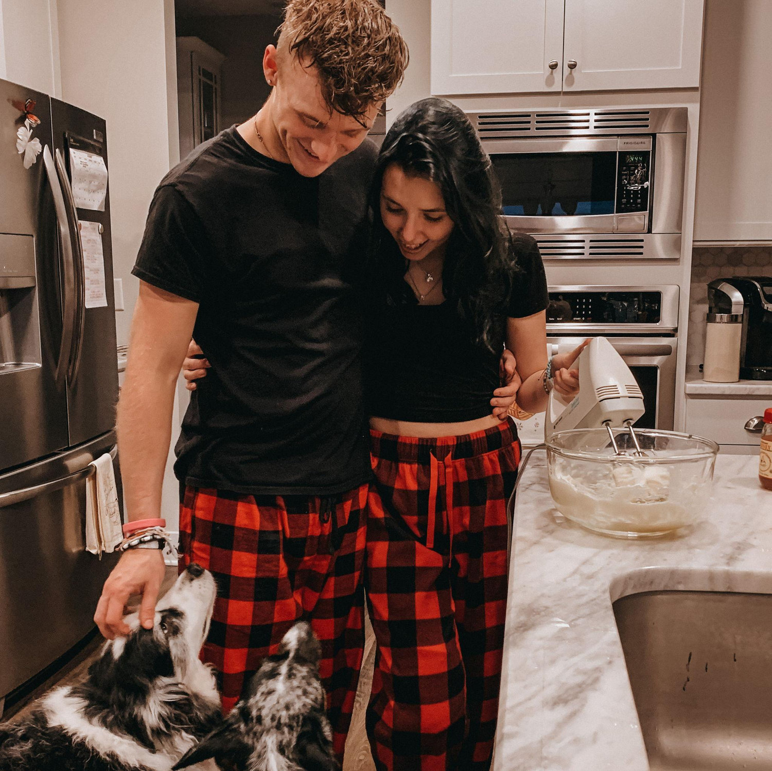 Making Christmas cookies with Natchez and Indie!! - December 2021