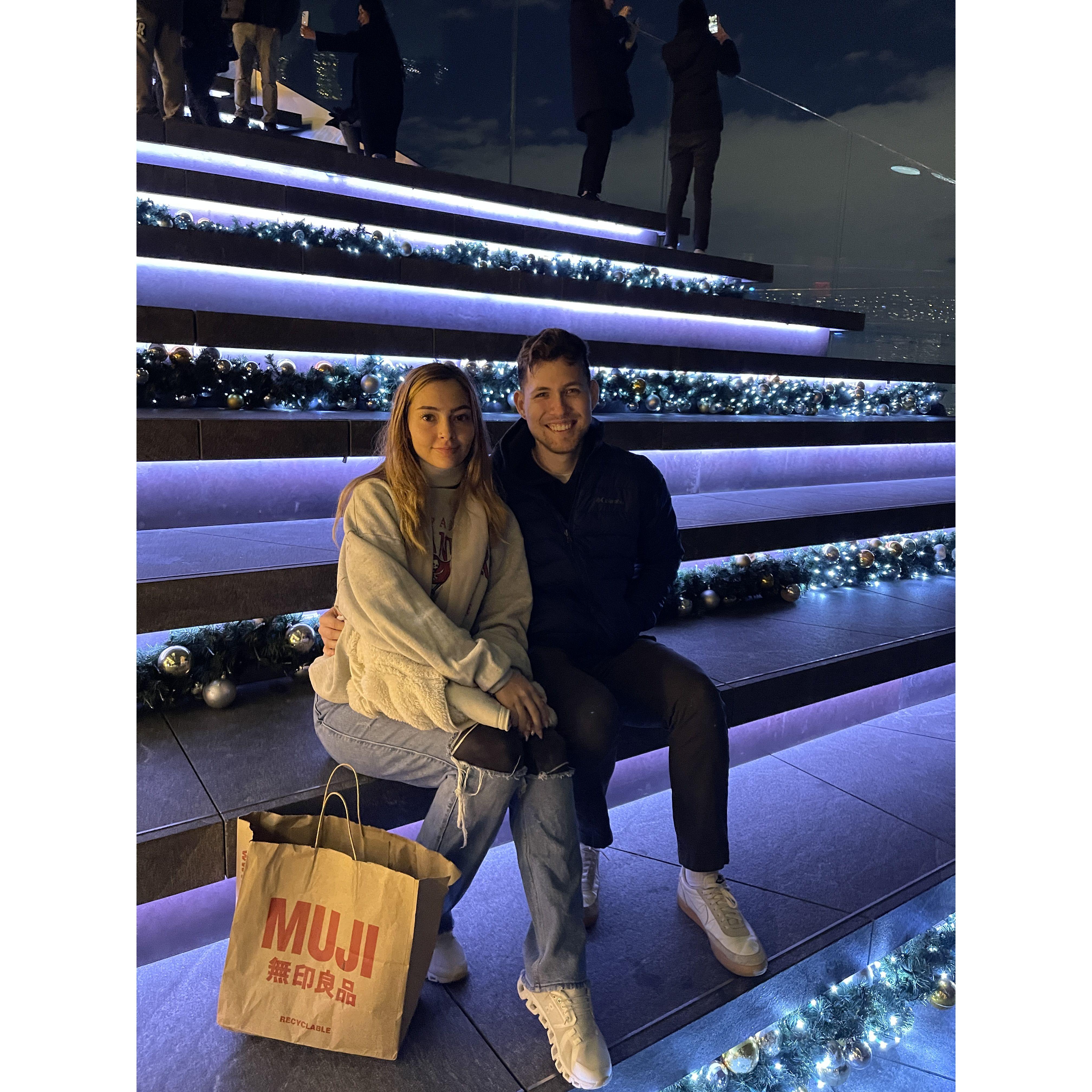 THE BIG APPLE
