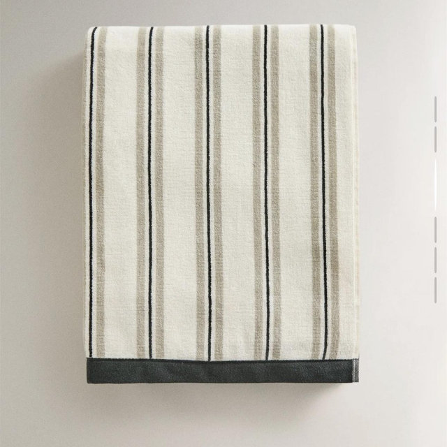 Beach Towel with Combined Stripes