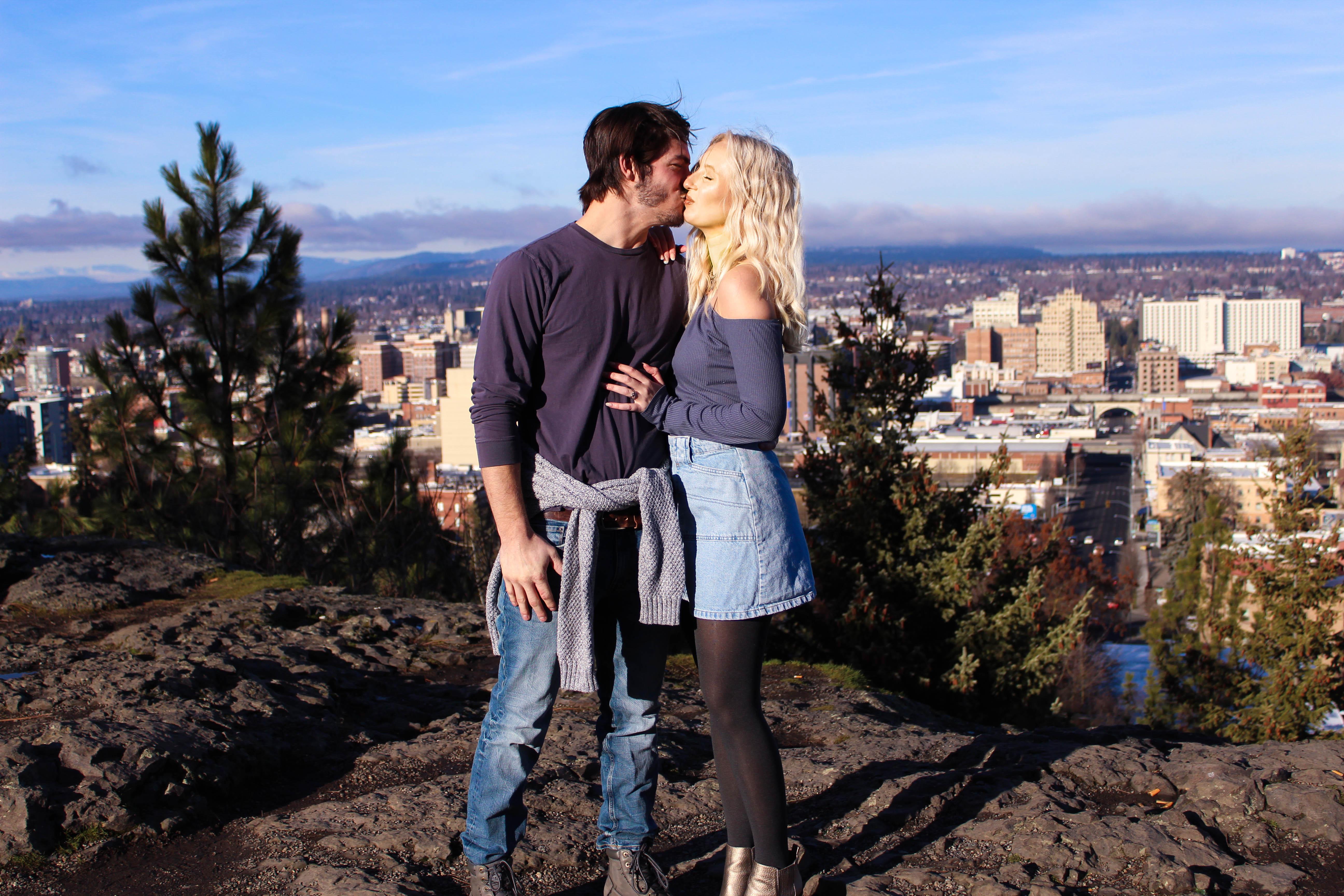The Wedding Website of Robin Kuharski and Derek Goulette