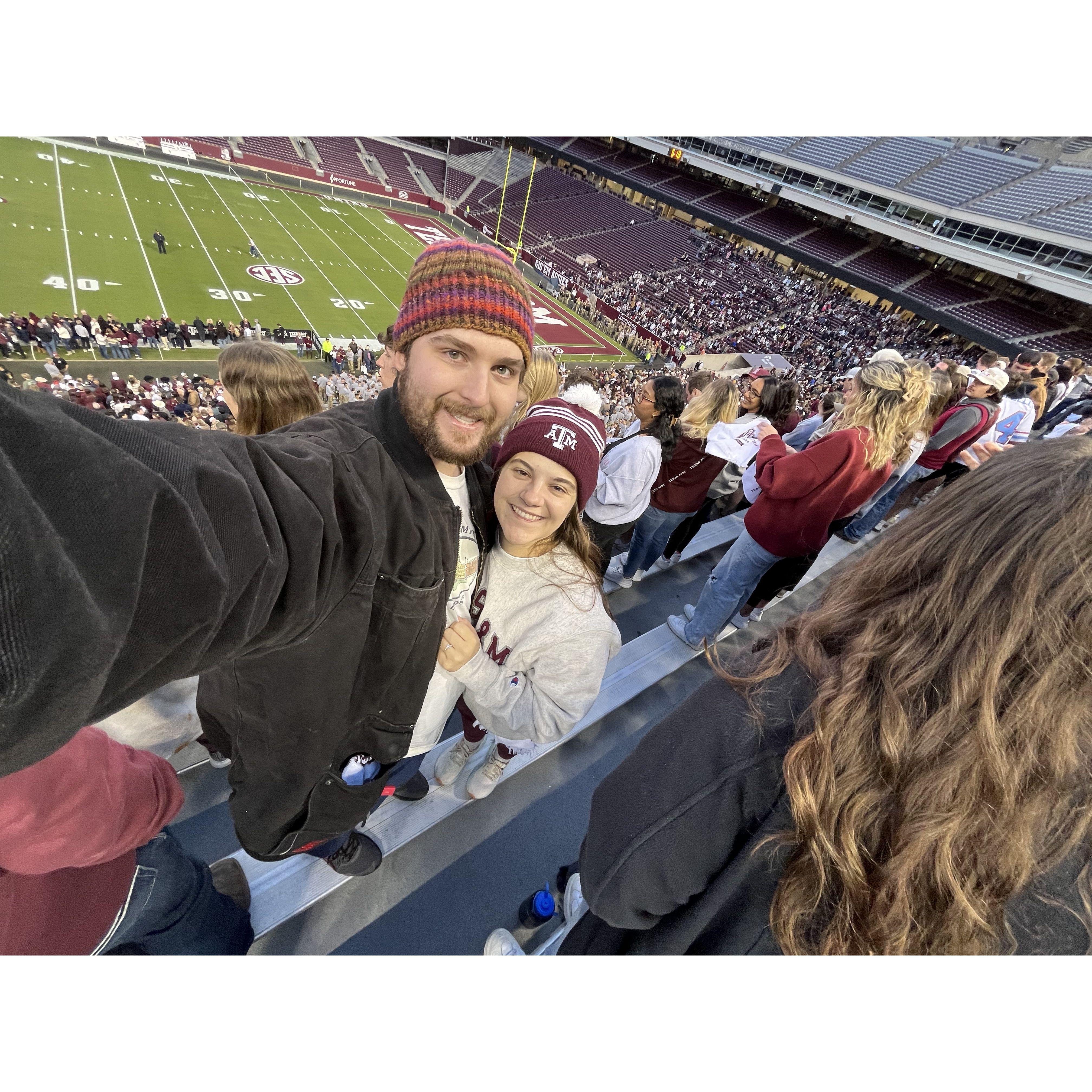 Our final Midnight Yell! BTHO t.u.!