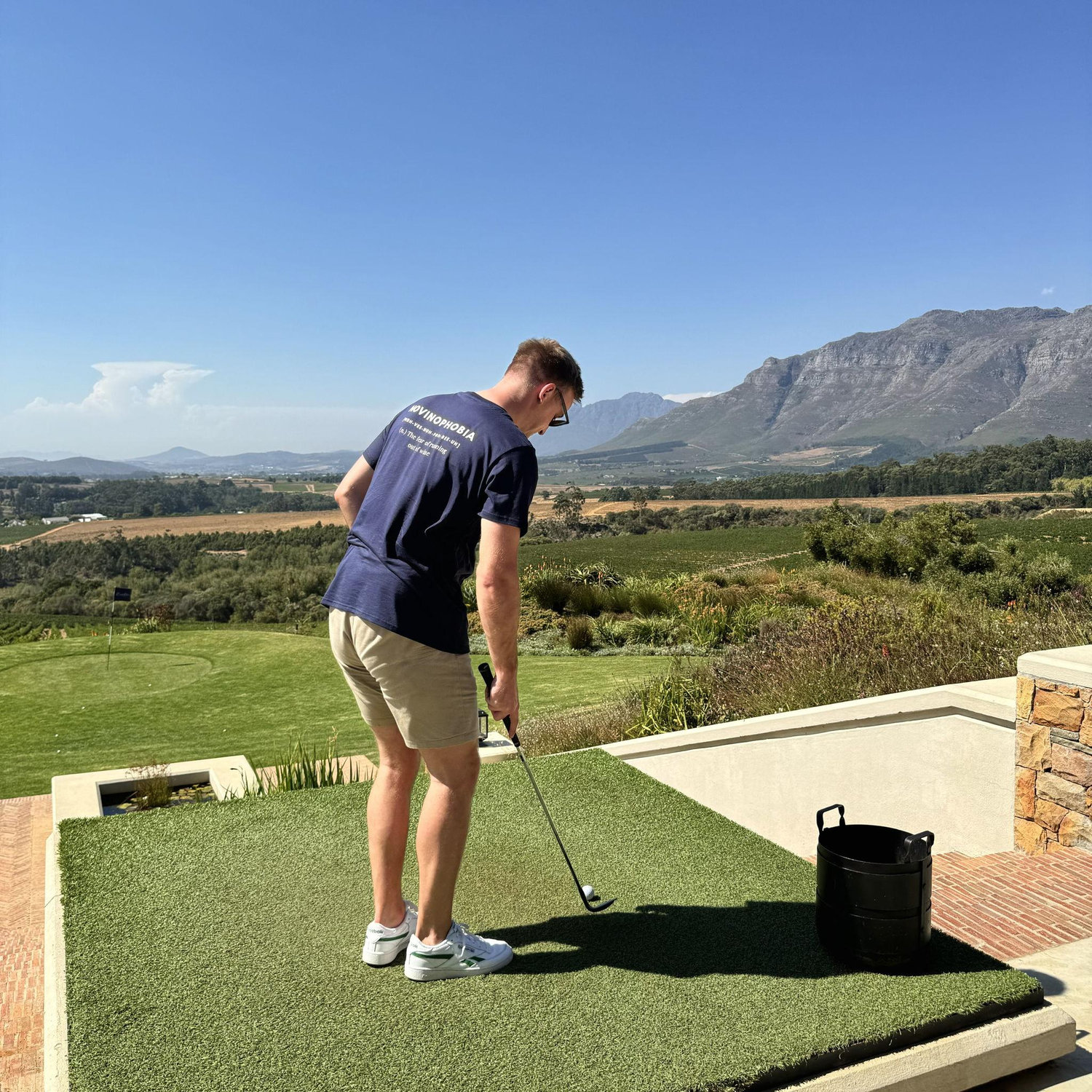Ernie Els - hole in one for a bottle of wine