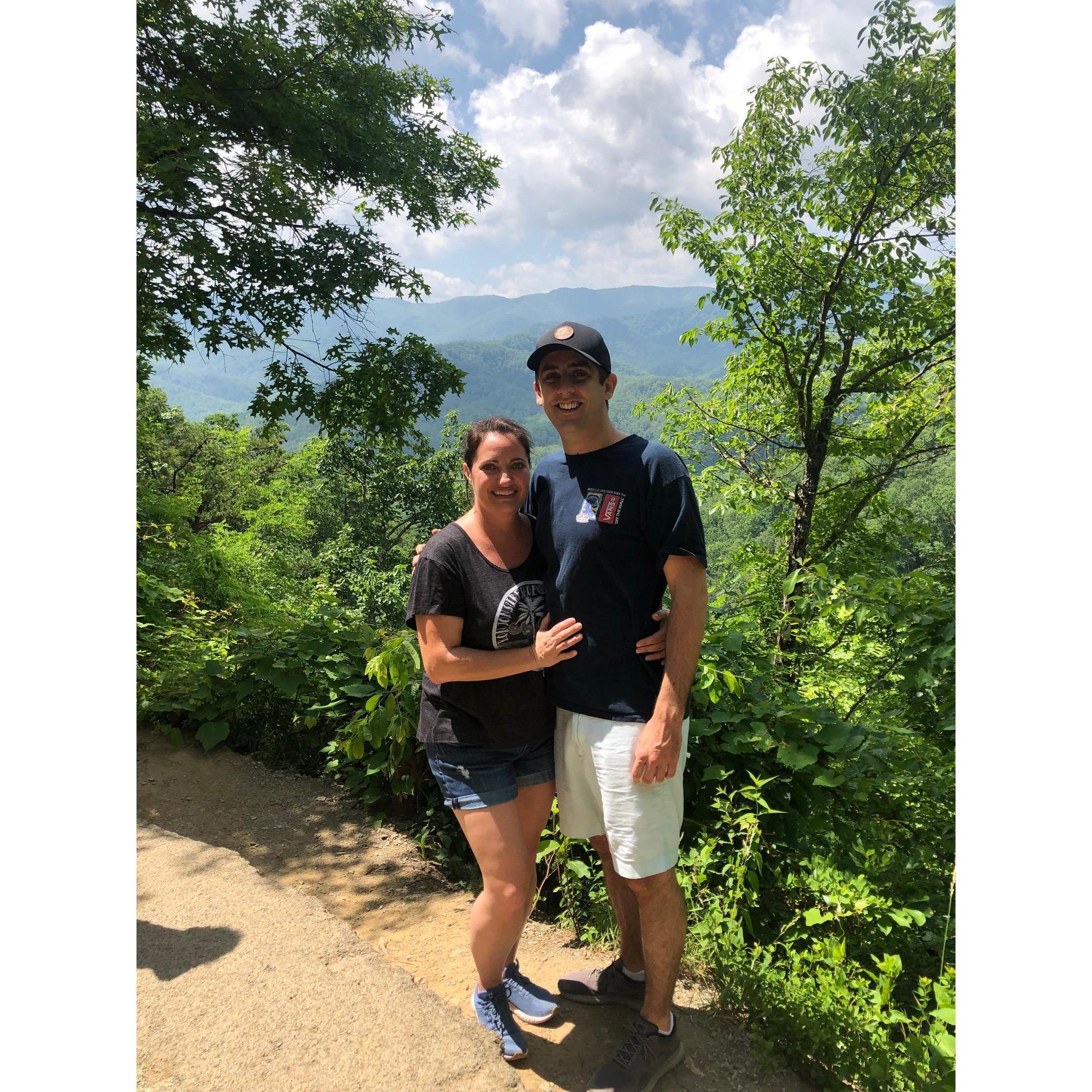 Our first family vacation to Pigeon Forge TN where we fell in love with Log Cabin Living!