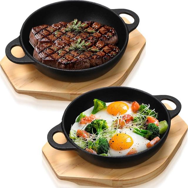Jingmore 2 Sets Mini Cast Iron Skillet with Wooden Base Small Cast Iron Plates Skillet Pan Round Fajita Plate Hot Steak Pot Dish for Baking Cooking(7.5 Inch)