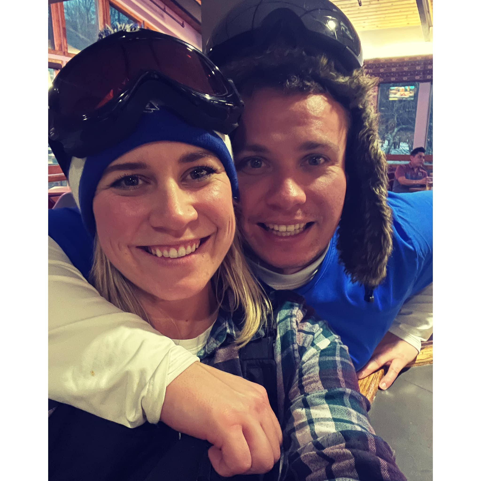 Hunter was an extremely patient ski instructor, and luckily Jackie caught on pretty quick! Now the couple loves skiing together in the winter. Black diamonds beware!
