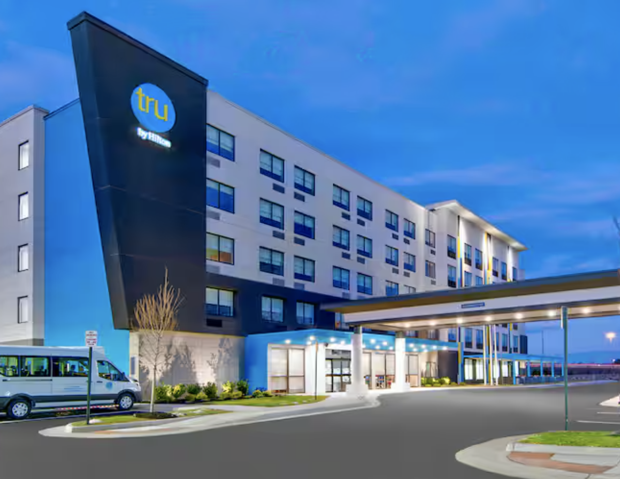 The Wedding Website of Jacquelyn Olivera and Austin Sulek