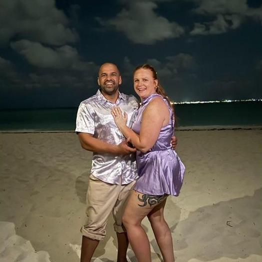 Sukhi proposed on the beach in Cancun.