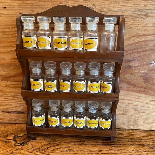 Vintage Wood Spice Rack with Bottles/Vintage 3 Tier Spice Shelf with Spice Bottles/Retro Kitchen Decor/Retro Wooden Spice Rack
