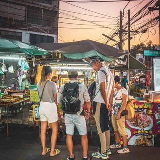 Evening Food Tour by Tuktuk for 2 - Bangkok