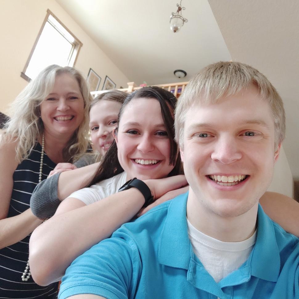 Quick selfie with Tracey and Bella!