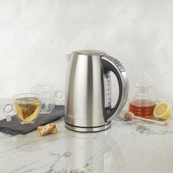 ホット&クール Cuisinart, 1.7 L PerfectTemp Cordless Electric Kettle CPK-17P1 | Zola