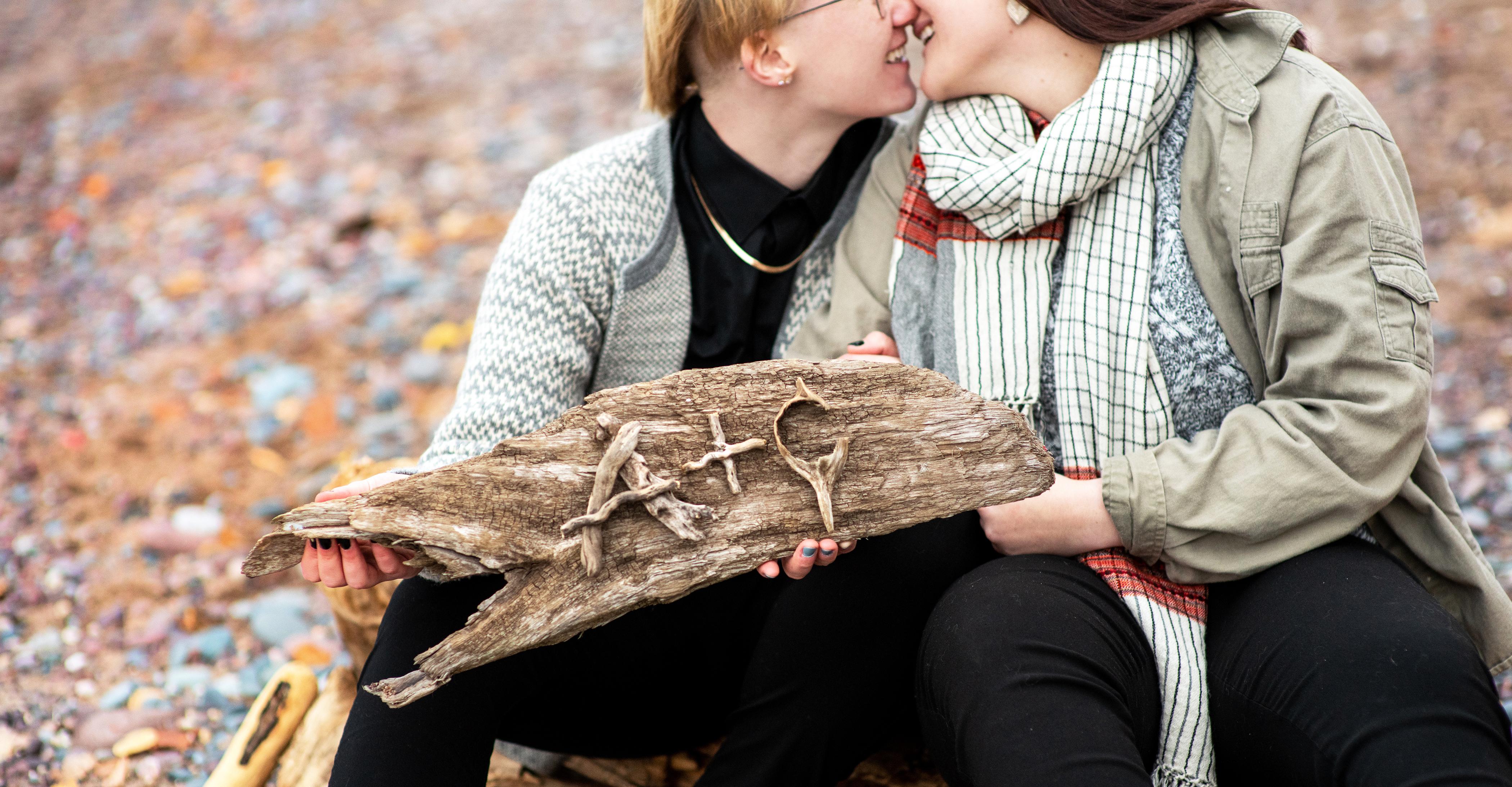 4cb98237-087b-4771-85e2-7e71b72af8d2