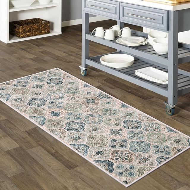 Beeiva Medallion Kitchen Rugs Non Slip, 2x5 Blue Laundry Rugs for Laundry Room, Framhouse Floral Small Bedside Porch Rug Machine Washable Rug for Bedroom Kitchen Entry Rugs for Inside House