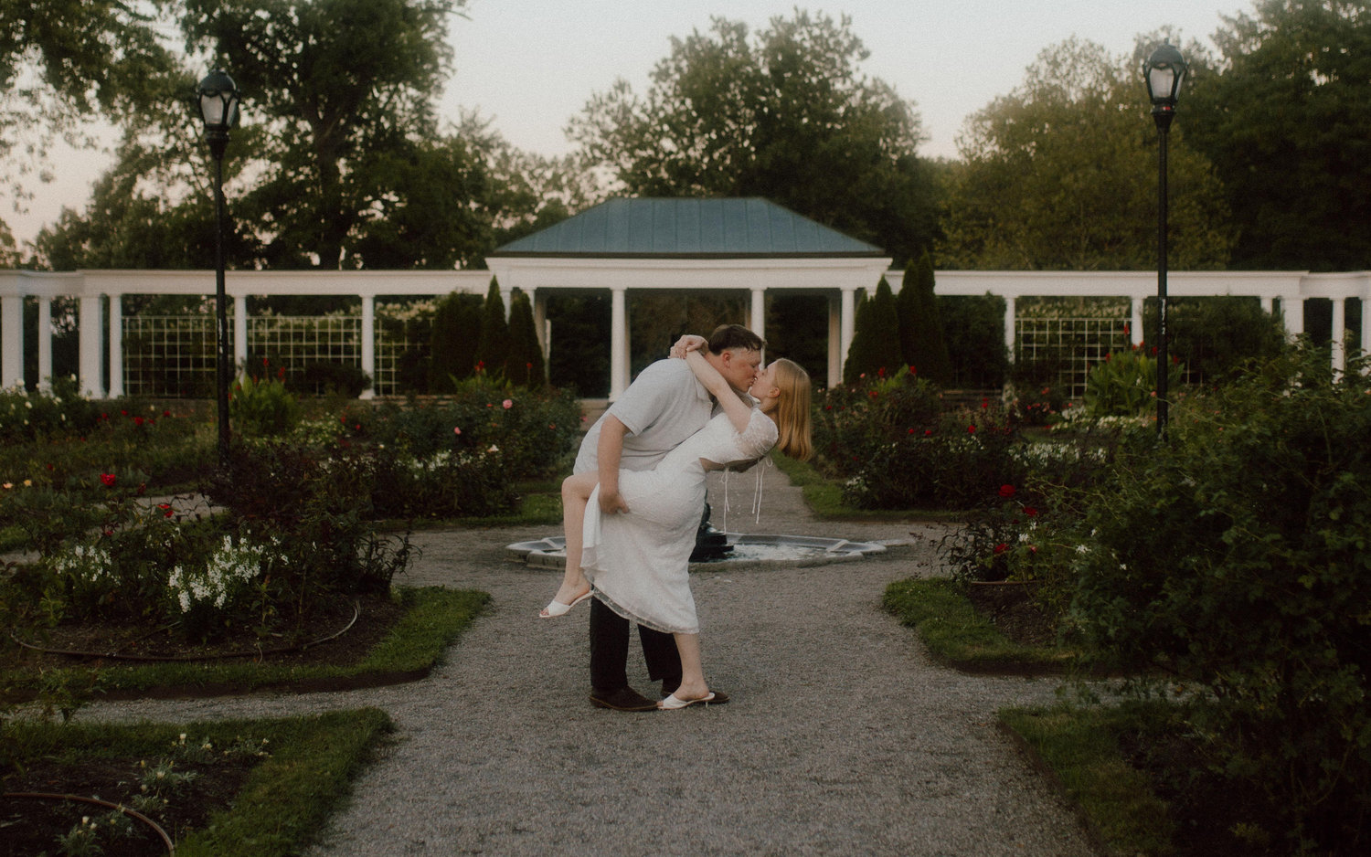 The Wedding Website of Robyn Hammond and Timothy Sonker