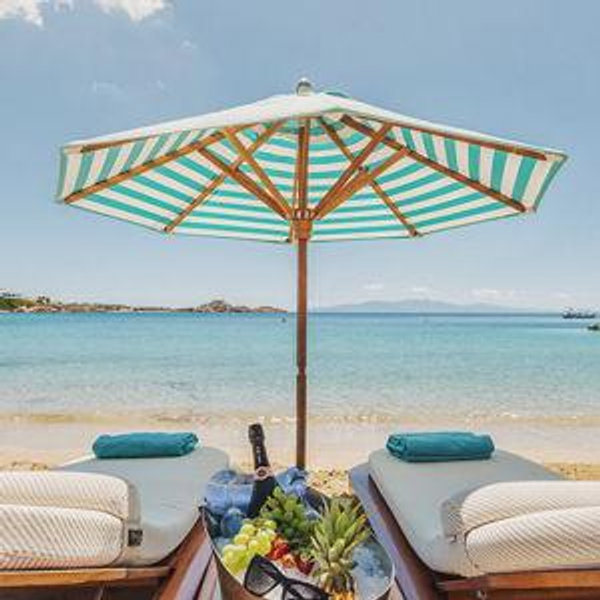 Paros Beach Club Day + Drinks