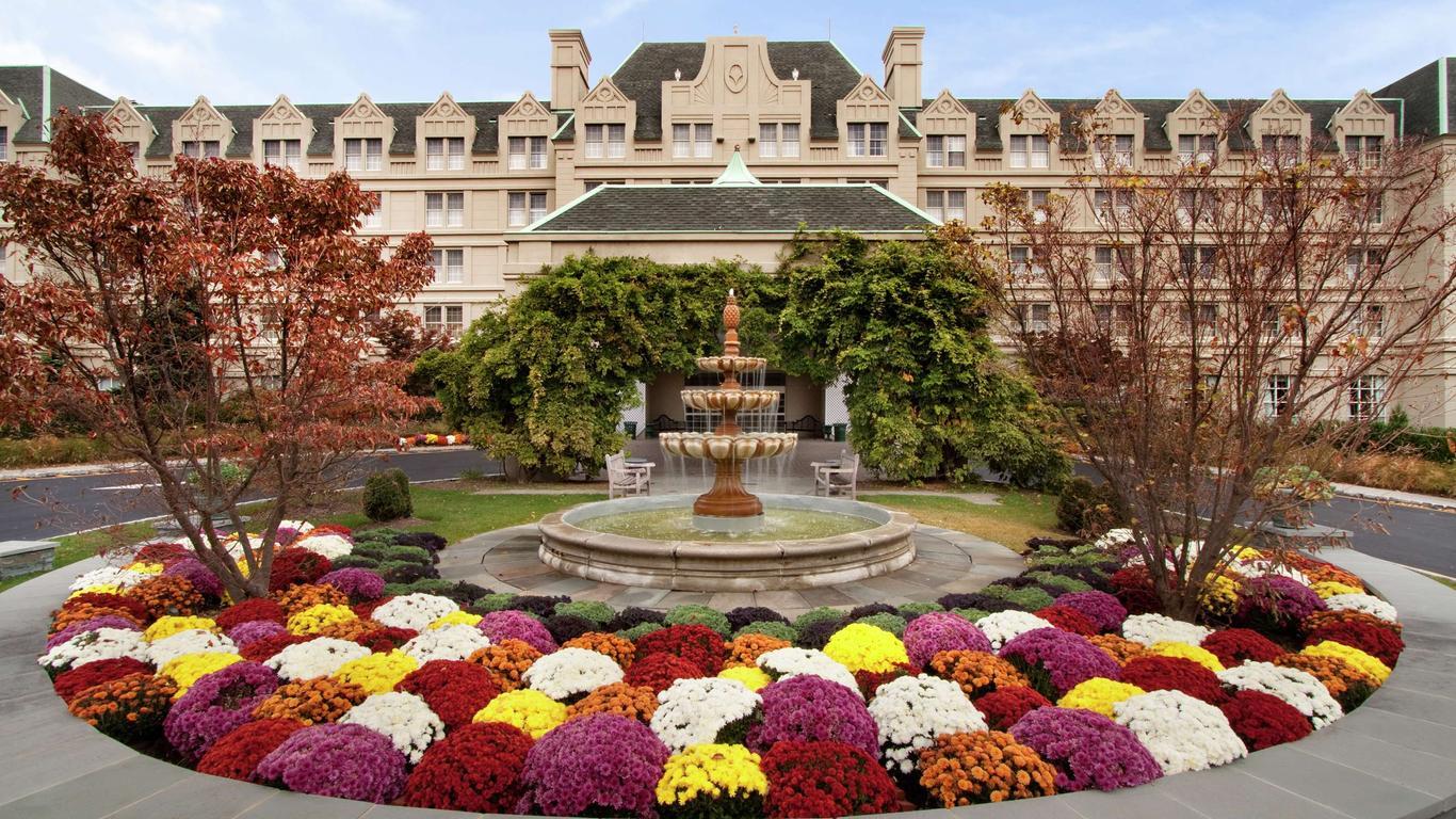The Wedding Website of Emily Loiaconi and James Repaci