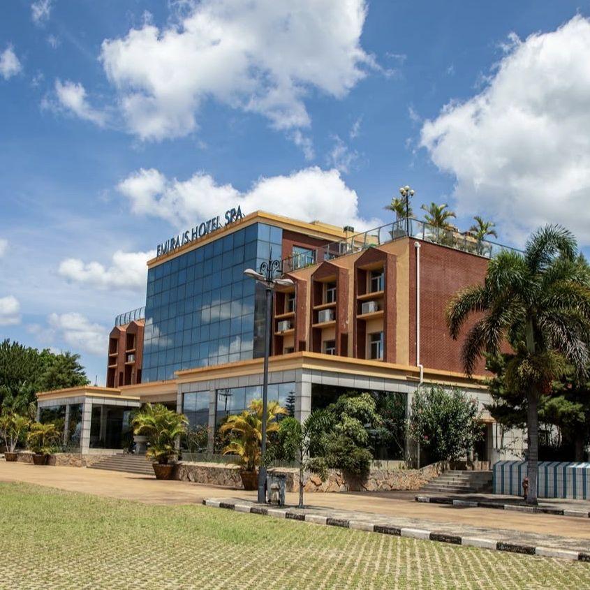 Hotel Emirais