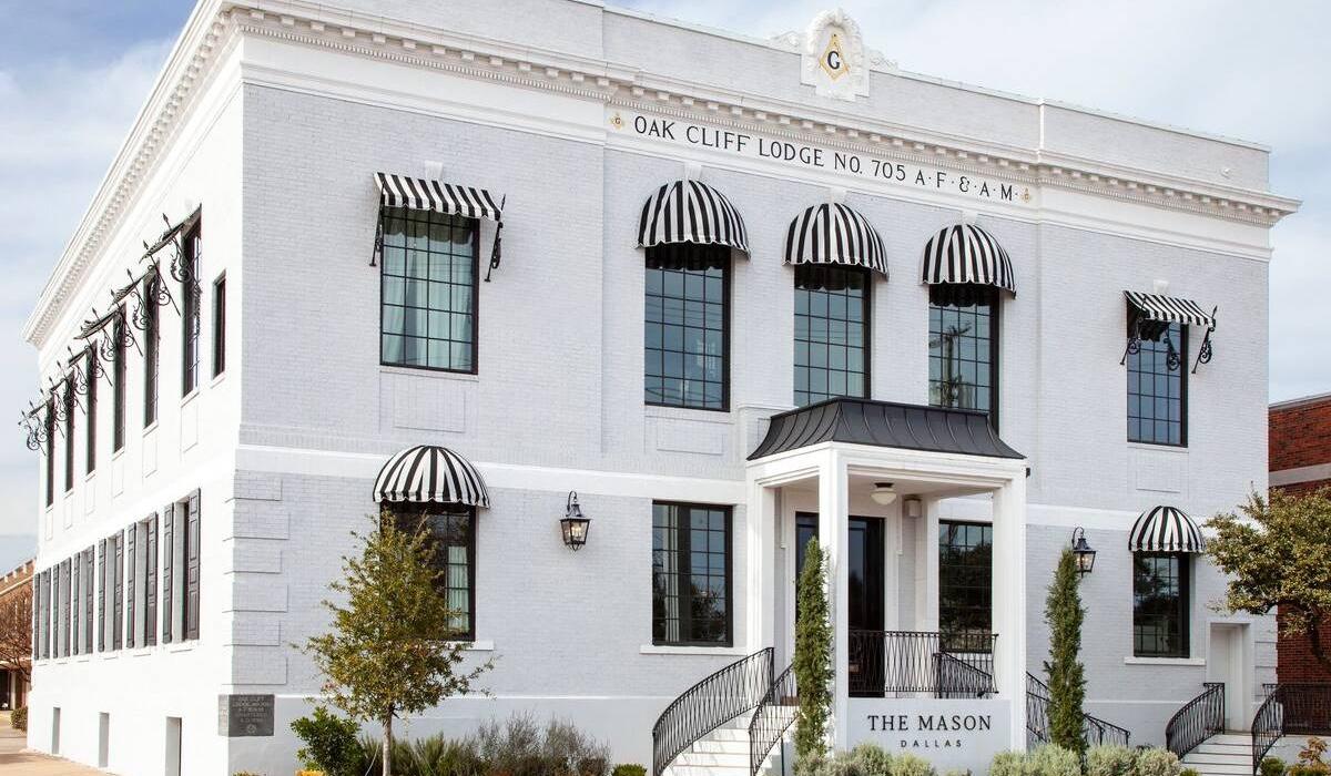 The Wedding Website of Zoë Adkins and Eric Nixon