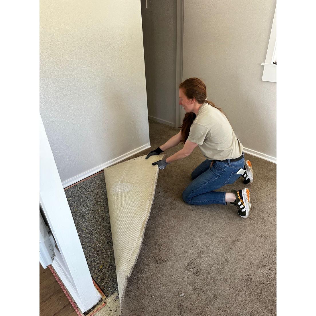 First house project: ripping out the carpet